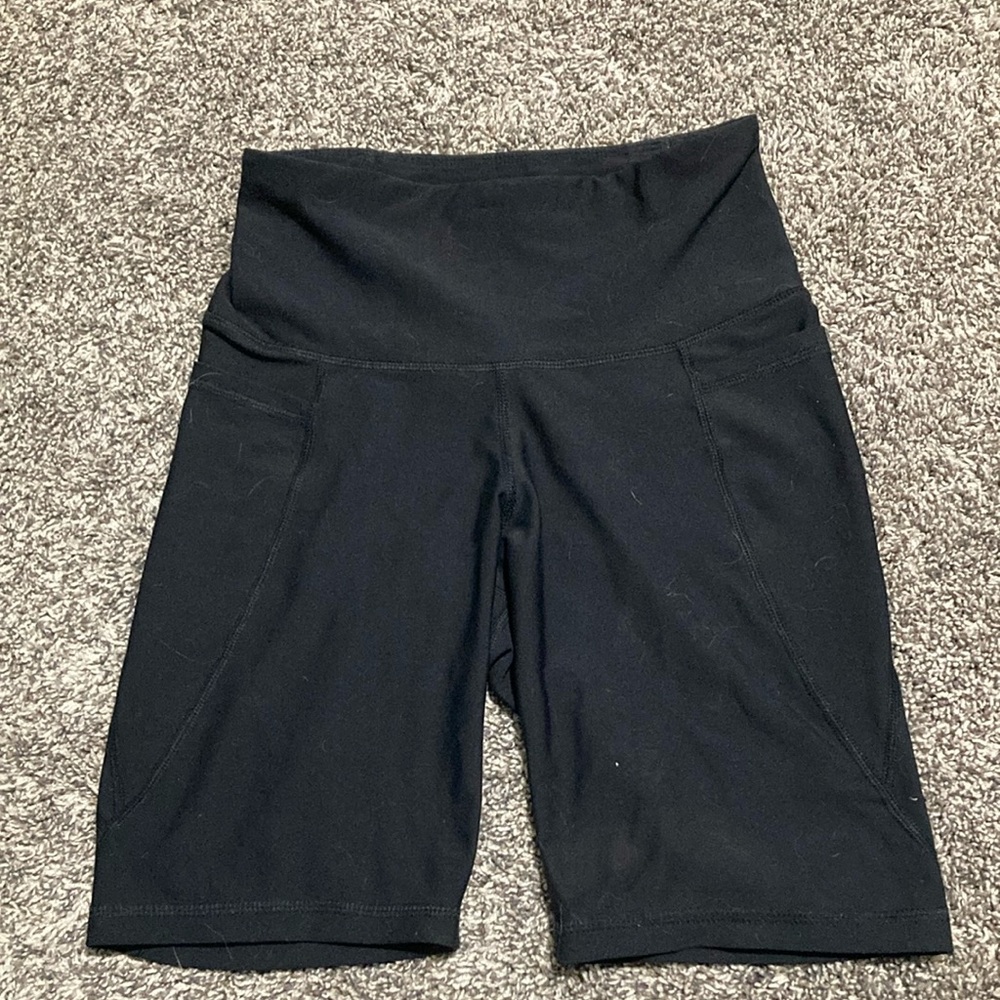 Old Navy Active High Rise Bike Short